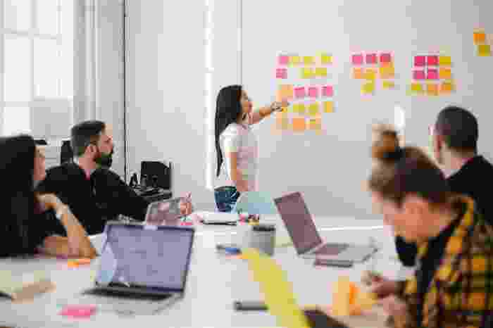 Hiring model decisions should be based on delivery certainty, not salary comparison alone.